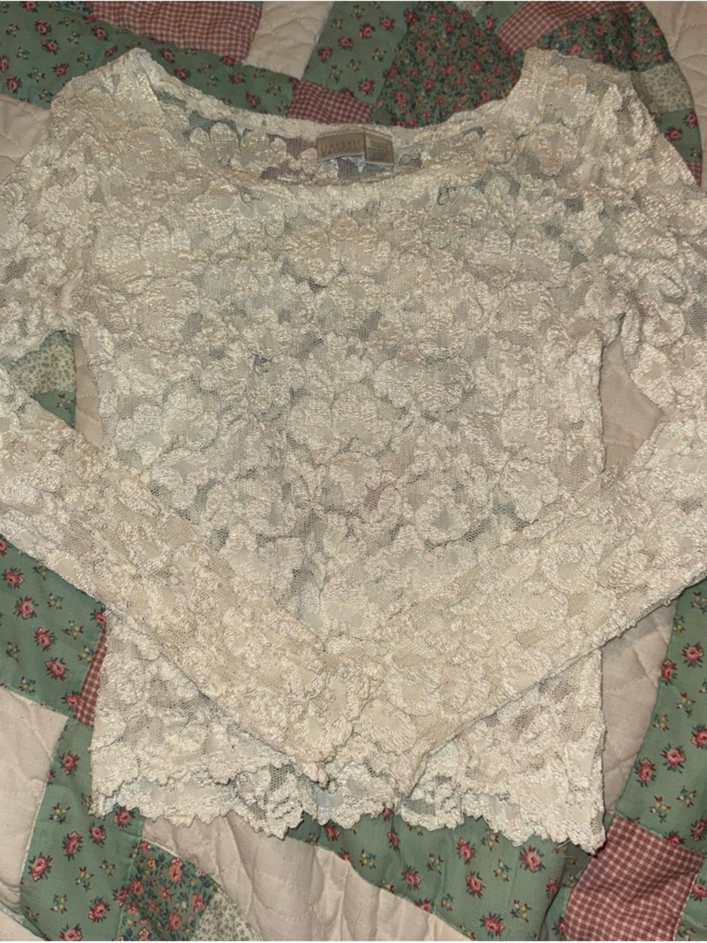 L'OCCITANE Cream Lace Top with Floral Texture